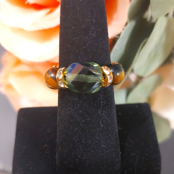 Handmade Jewelry - Handmade Beaded Ring - Green centerpiece w/Tigers Eye & Gold beads
